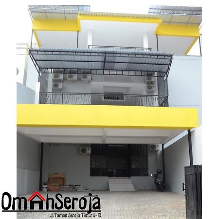Omah Seroja Hotel Semarang Exterior photo
