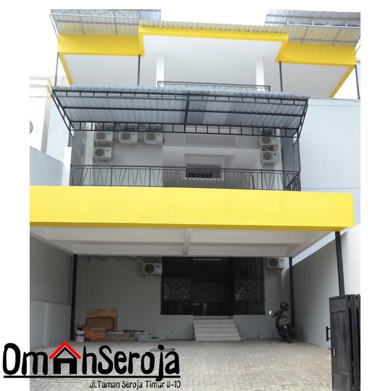 Omah Seroja Hotel Semarang Exterior photo